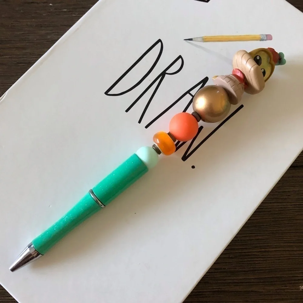 Disney Doorables: Robin Hood: Sir Hiss handmade beaded pen